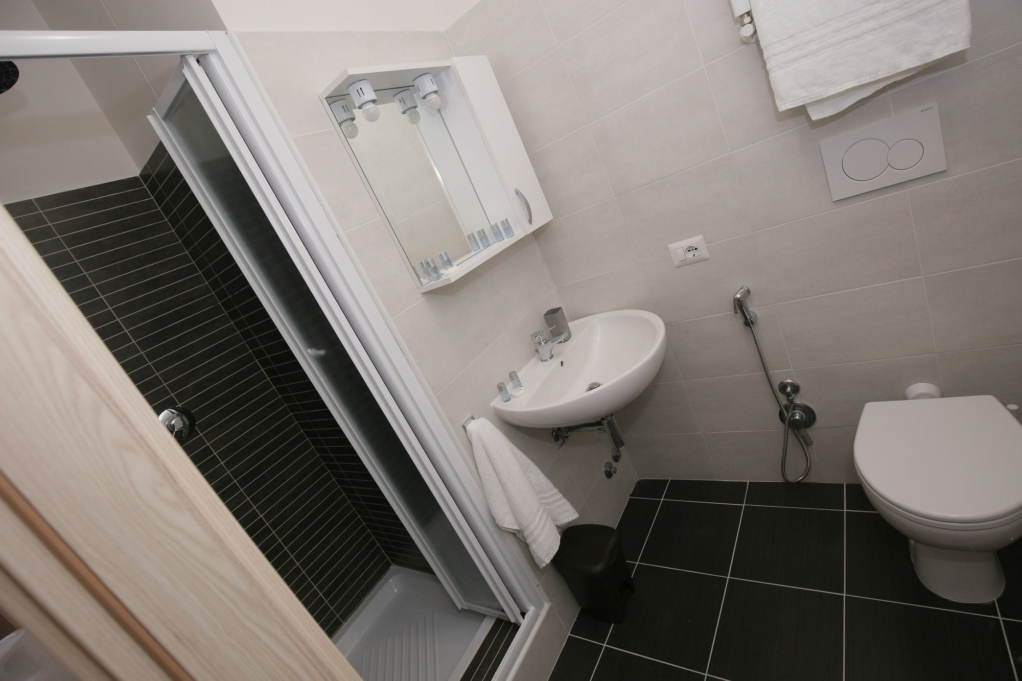 Rooms Monteverde โรม ภายนอก รูปภาพ