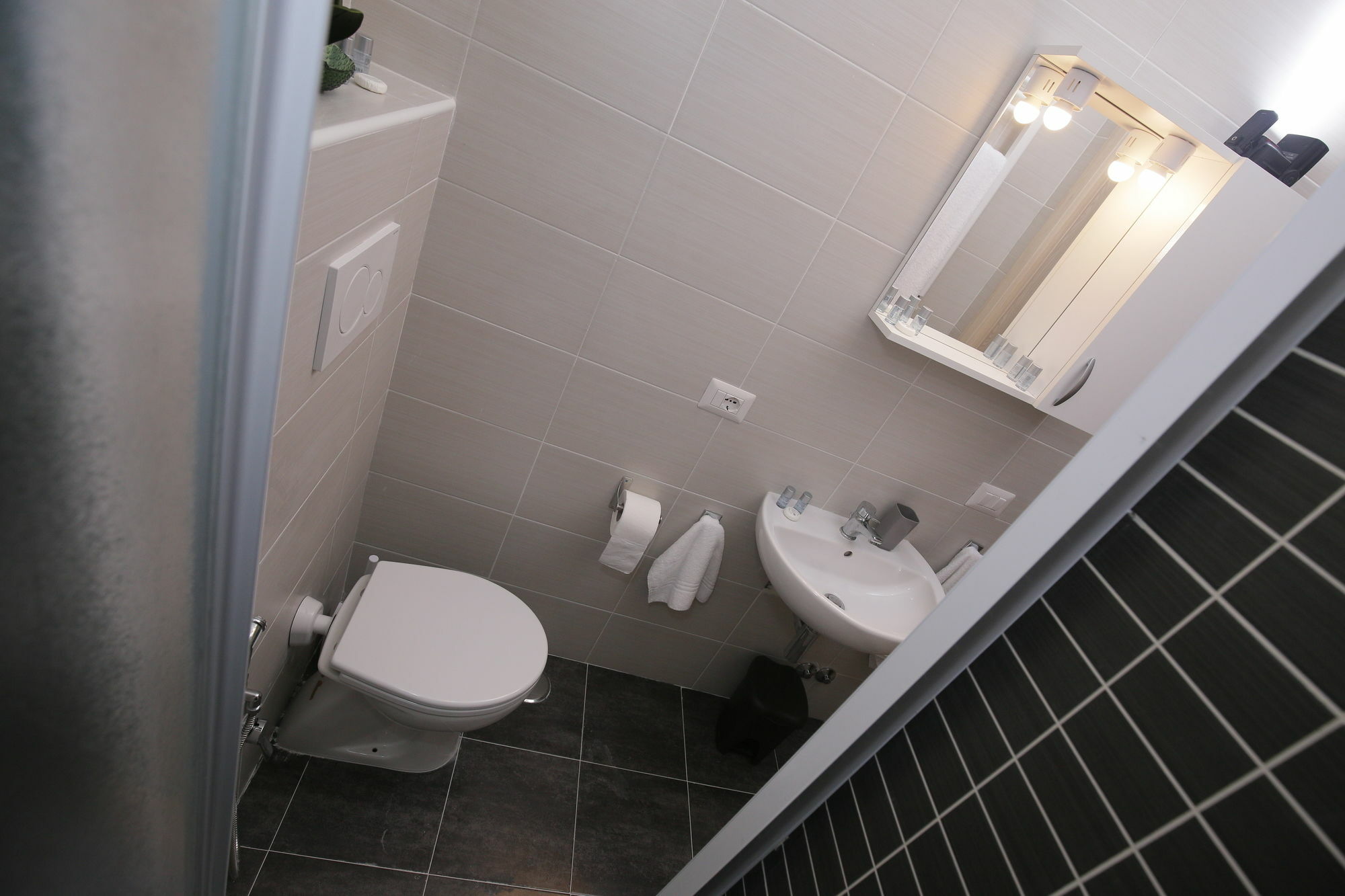 Rooms Monteverde โรม ภายนอก รูปภาพ